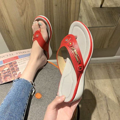 Damen Modefreundliche Zehentrenner-Sandalen mit ergonomischem Fußbett und modischen Akzenten Stalluxe