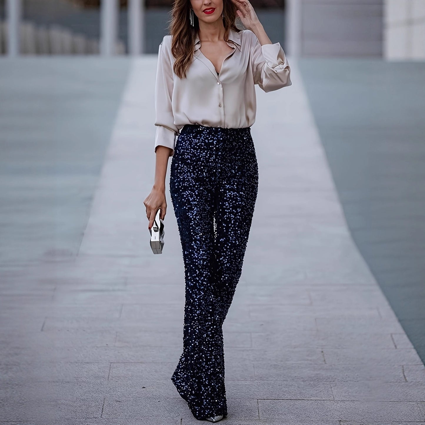 Damen elegante Seidenbluse mit minimalistischen Knopfdetails Stalluxe