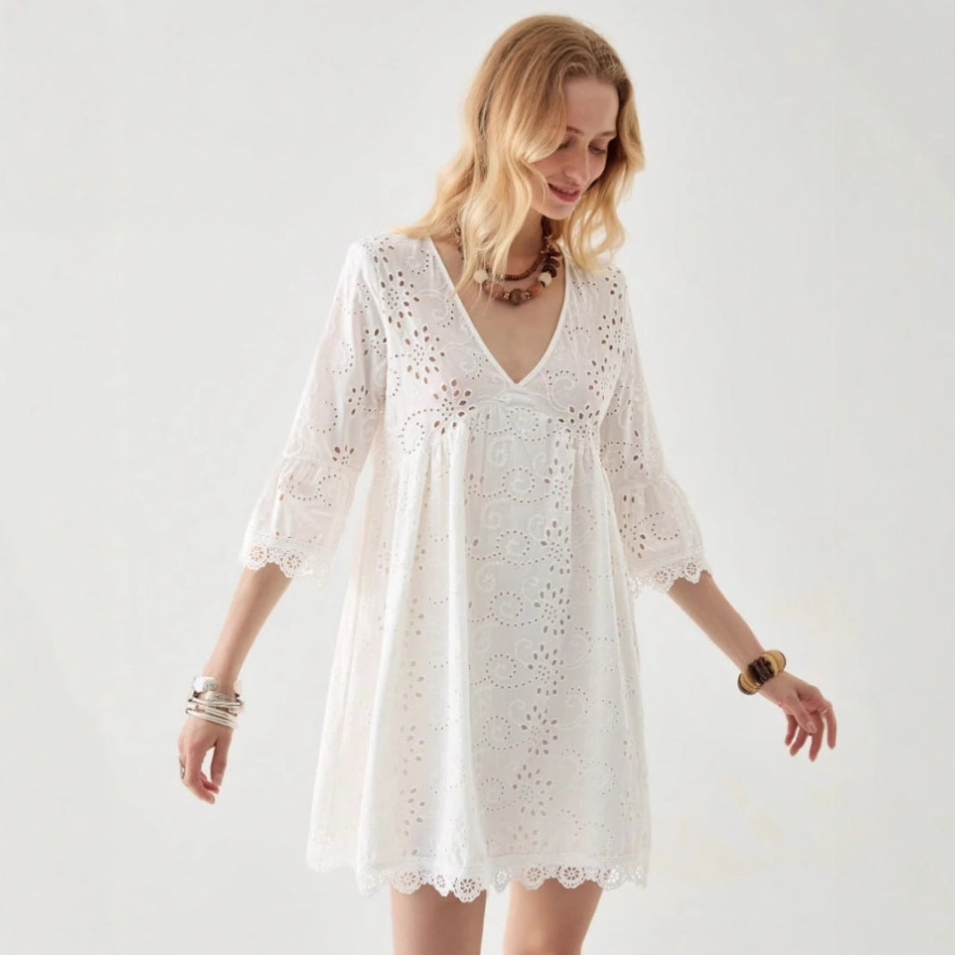 Damen Bluse mit verspieltem Lochmuster und Rüschendetails Stalluxe