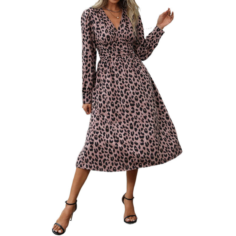 Damen Wickelkleid mit modernem Leopard-Print und langen Ärmeln Stalluxe