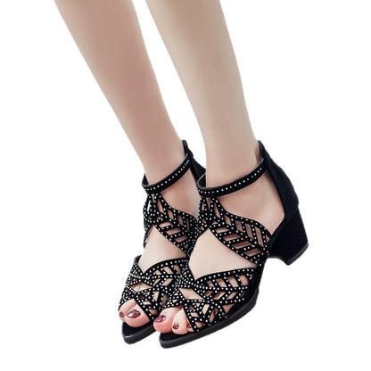 Damen Elegante Sandalen mit glamourösem Strassdetail und modischem Riemendesign Stalluxe