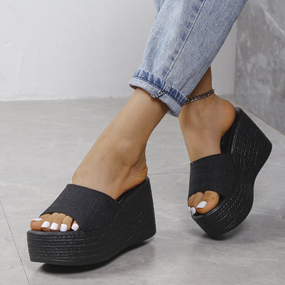 Damen Wedge-Sandaletten mit elegantem Stoffoberteil und rutschfester Sohle Stalluxe