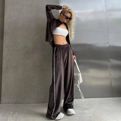 Damen Sportanzug mit elegantem und komfortablem Design Stalluxe Dunkelbraun