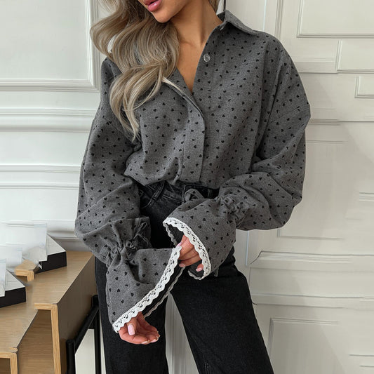 Damen Bluse mit Herzchenmuster und dekorativen Rüschendetails Stalluxe