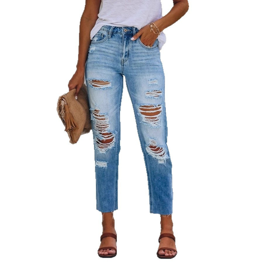 Damen Jeans mit auffälligen Destroyed-Details und zeitgemäßem Schnitt Stalluxe