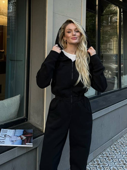 Damen Fleece-Jumpsuit mit Kapuze und praktischen Taschen Stalluxe