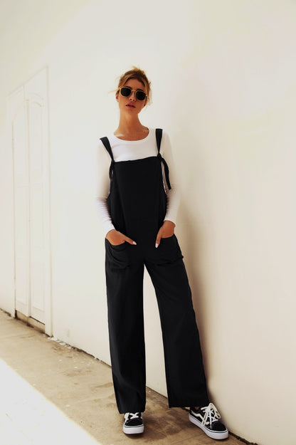 Damen Lässiger Jumpsuit mit praktischen Taschen und breiten Trägern Stalluxe