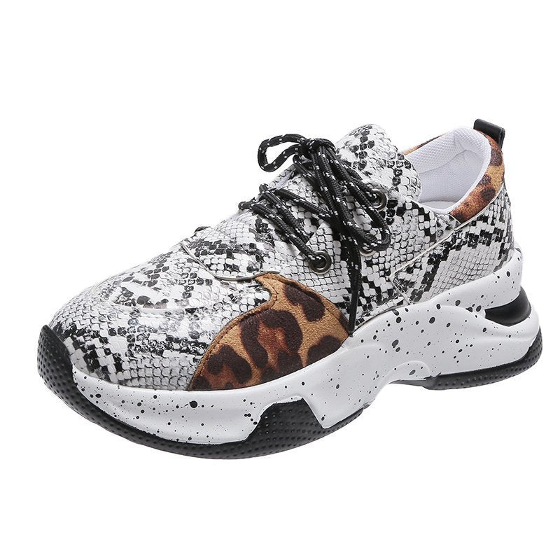 Damen Komfortable und stylische Sneakers im Tiermuster-Design Stalluxe