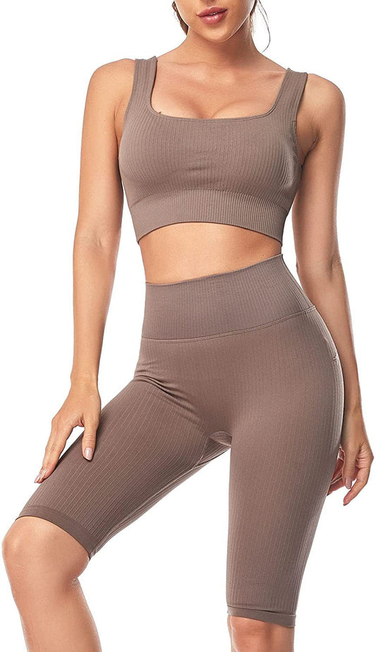 Damen Sportliches Wellness-Set mit Crop Top und Radlerhose Stalluxe