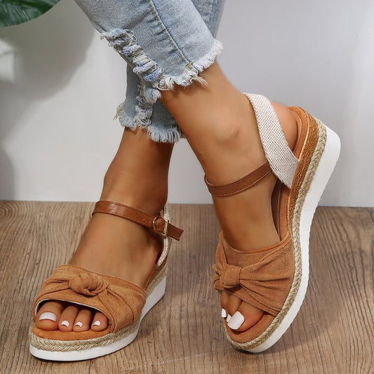 Damen Wedge-Sandalen mit verstellbarem Riemen und elastischem Einsatz Stalluxe