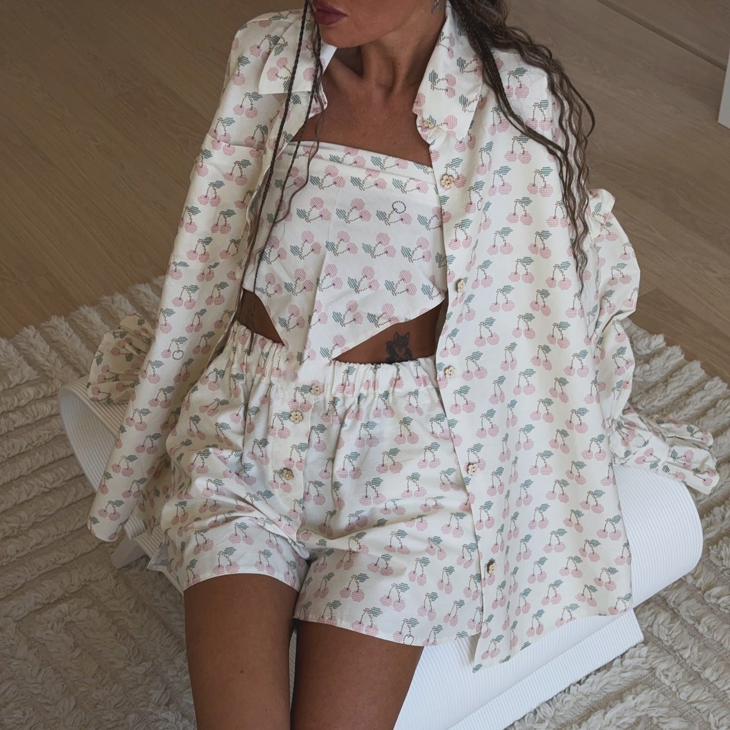 Damen Komfortables Pyjama-Set mit Kirschmuster Stalluxe