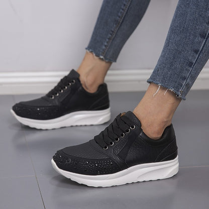 Damen Sneakers mit glitzernden Strasssteinen und schicker Metallic-Oberfläche Stalluxe