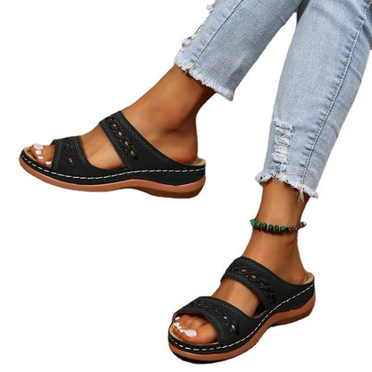Damen Riemensandalen mit ergonomischem Fußbett und modischem Cut-Out-Design Stalluxe