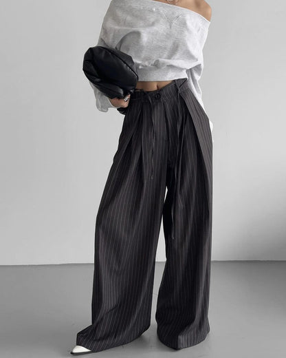 Damen Weitgeschnittene Pluderhose mit feinen Streifen Stalluxe