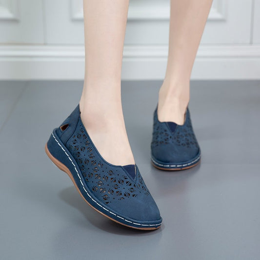Damen elegante Clogs mit luftigen Schnittmuster und bequemer Sohle Stalluxe