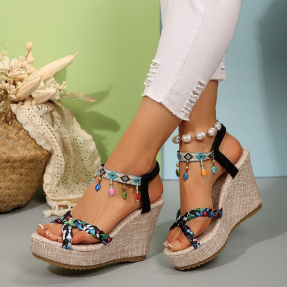 Damen Wedge-Sandalen mit buntem Geometrie-Muster und stylishen Riemen Stalluxe