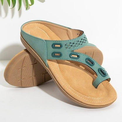Damen bequeme Zehentrenner-Sandalen mit speziellen Riemen und komfortablem Fußbett Stalluxe