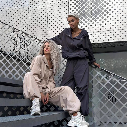 Damen modische Kapuzenjacke mit luftiger Schnittführung und praktischen Taschen Stalluxe