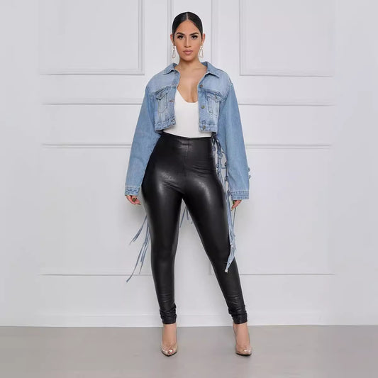 Damen Denimjacke mit einzigartigem Knoten-Detail und lässigem Schnitt Stalluxe