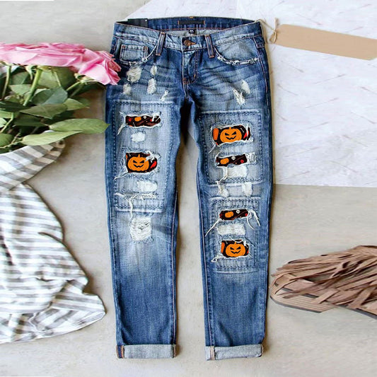 Damen Jeans im kreativen Design mit Spooky-Motiven und lässigem Fit Stalluxe