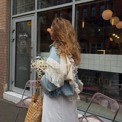 Damen Voluminöser Kapuzenpullover mit Rüschen und exquisites Design Stalluxe