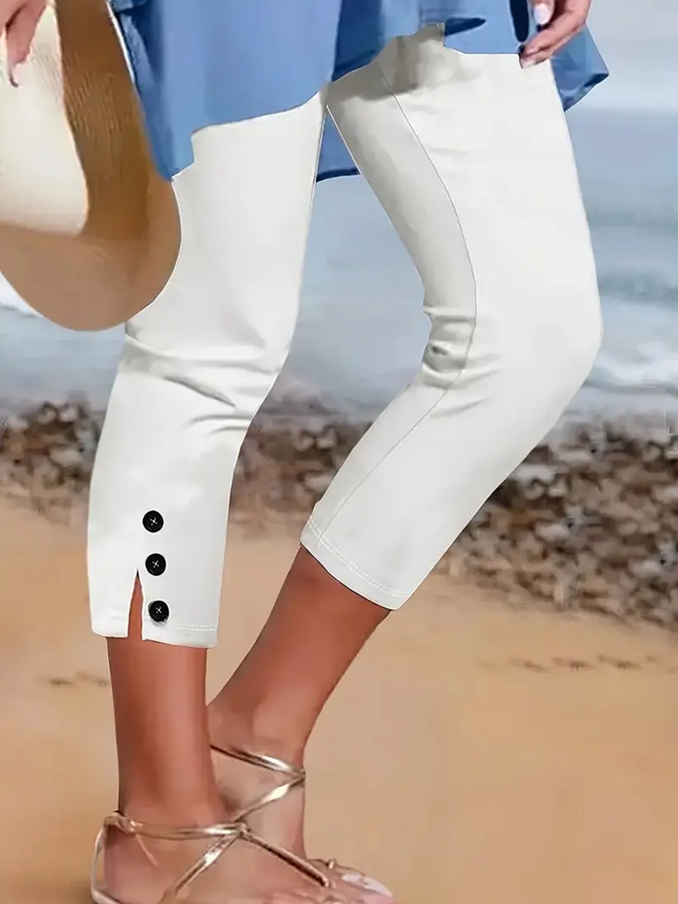Damen Capri-Hose mit modischen Knopfdetails Stalluxe