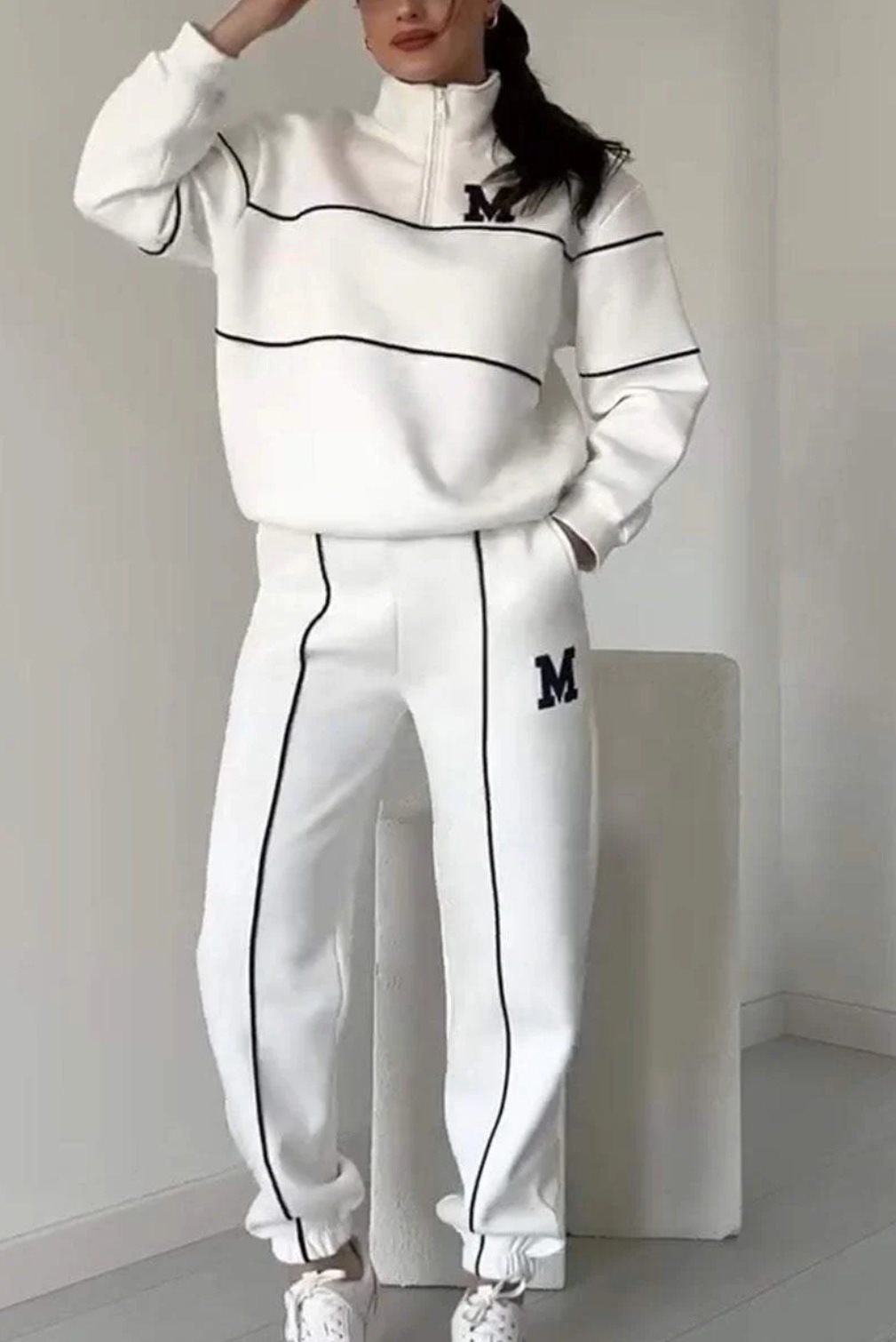 Damen sportlicher Lounge-Anzug mit hohem Kragen und elastischem Bund Stalluxe