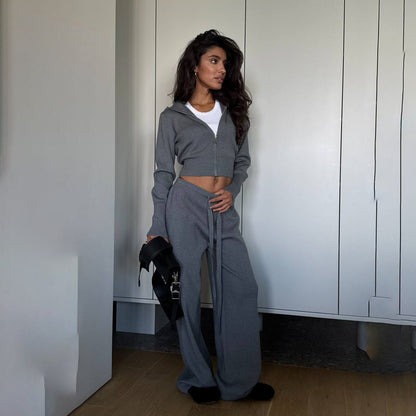 Damen Lässiges Strick-Set mit cropped Jacke und weitem Hosenstil Stalluxe