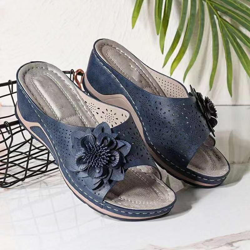 Damen modische Sandaletten mit floralen Details und komfortabler Sohle Stalluxe
