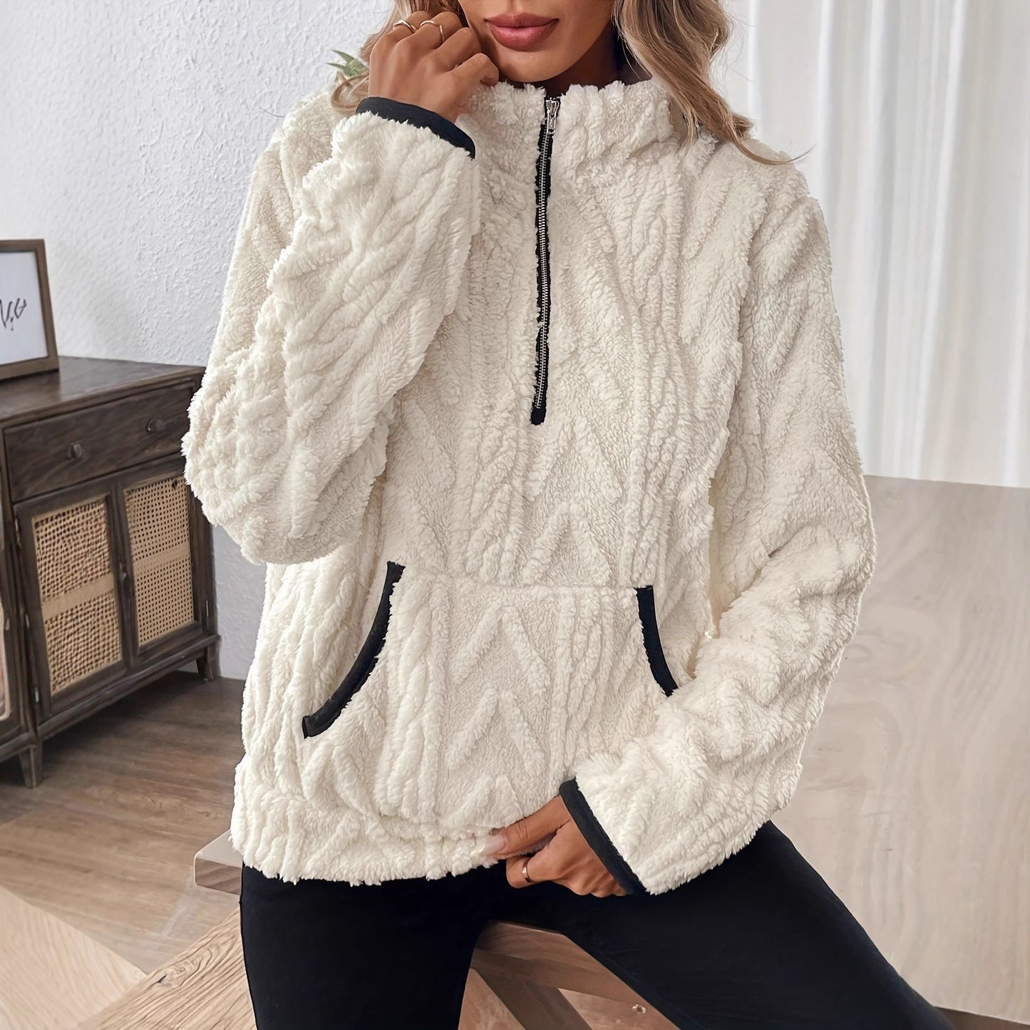 Damen Kuschelige Sweatjacke mit Stehkragen und praktischem Reißverschluss Stalluxe