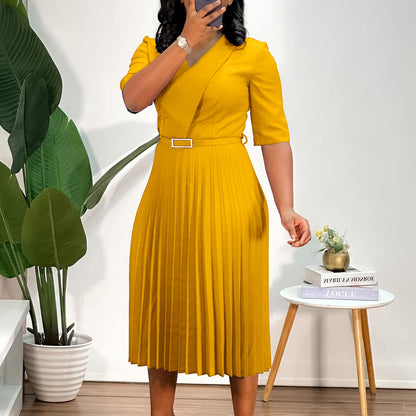 Damen Plissiertes Midikleid mit eleganter Taillierung und praktischem Gürtel Stalluxe