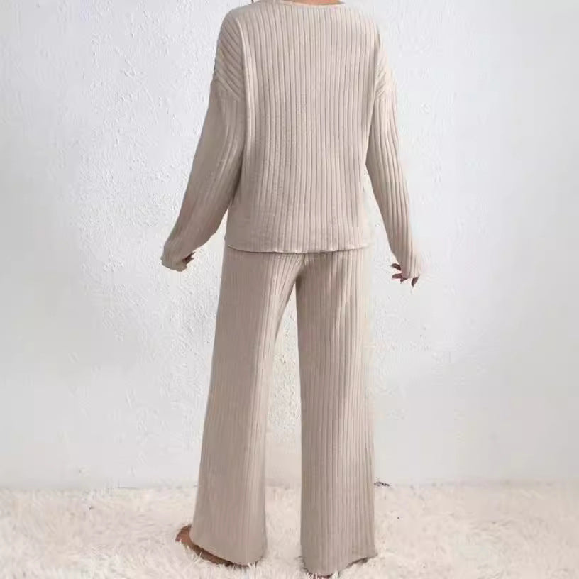 Damen Gemütlicher Strickanzug mit V-Ausschnitt und Rippstruktur Stalluxe