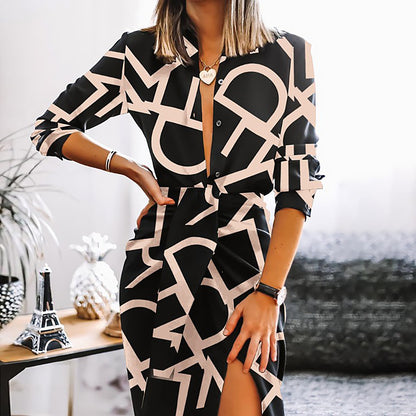 Damen Langarm Kleid mit grafischem Muster und elegantem Wickeldesign Stalluxe