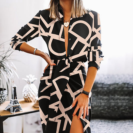 Damen Langarm Kleid mit grafischem Muster und elegantem Wickeldesign Stalluxe