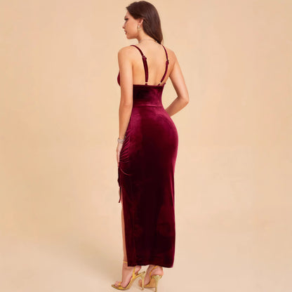 Damen Elegantes Samtmaxikleid mit anpassbarem Schlitz und raffinierter Raffung Stalluxe