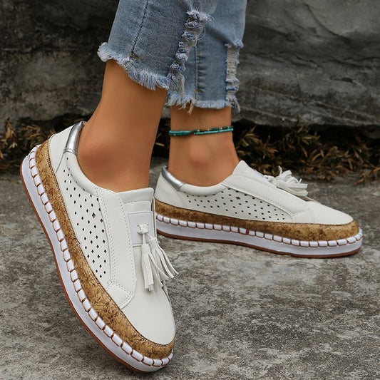 Damen bequeme Slip-On Sneaker mit modischen Fransen und Korksohle Stalluxe