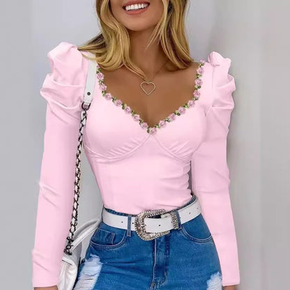 Damen Elegant verzierte Bluse mit Puffärmeln und floralem Ausschnitt Stalluxe