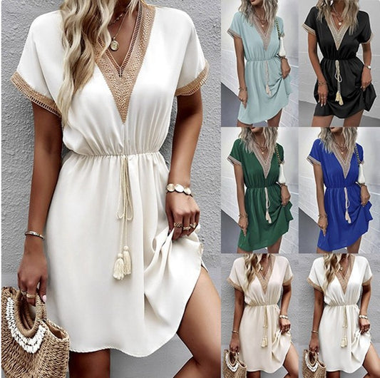 Damen Strandkleid mit dekorativem V-Ausschnitt und verstellbarem Taillenzug Stalluxe