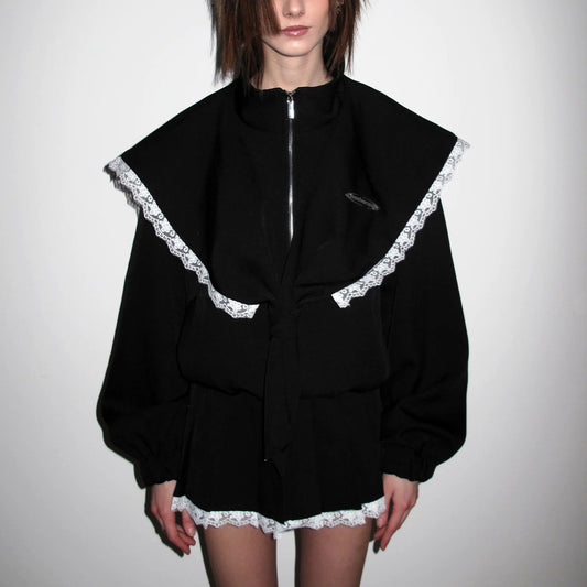 Damen Oversized Jacke mit dekorativem Spitzenkragen und bindbarem Gürtel Stalluxe