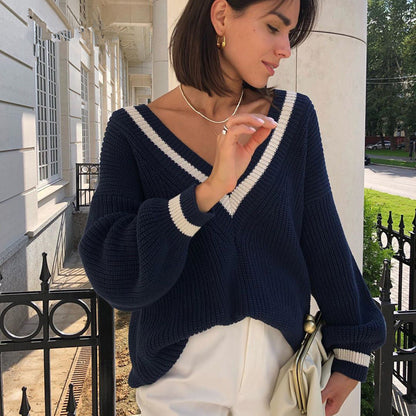 Damen V-Ausschnitt Pullover mit kontrastierenden Streifen Stalluxe