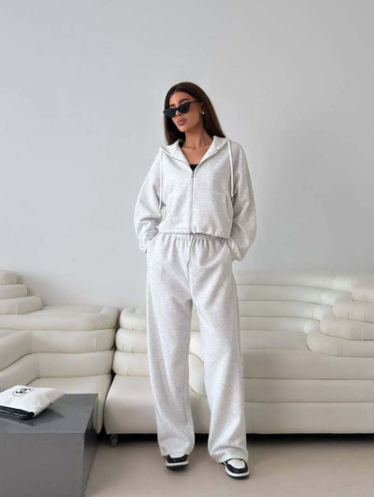 Damen modischer Hoodie mit kurzem Schnitt und passenden Jogginghosen Stalluxe