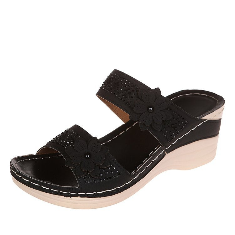Damen Bequeme Wedgesandalen mit floralem Design und ergonomischer Sohle Stalluxe