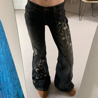 Damen ausgestellte Jeans mit floralem Design Stalluxe