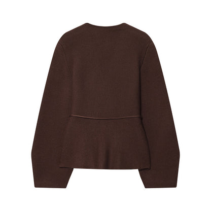 Damen modischer V-Ausschnitt Strickpullover mit taillierbarem Bindegürtel Stalluxe