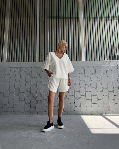 Damen lässiges V-Ausschnitt Set mit bequemen Shorts und oversized Oberteil Stalluxe