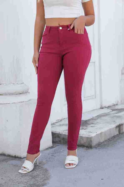 Damen High-Waist Skinny Jeans mit figurbetonter Passform Stalluxe Weinrot