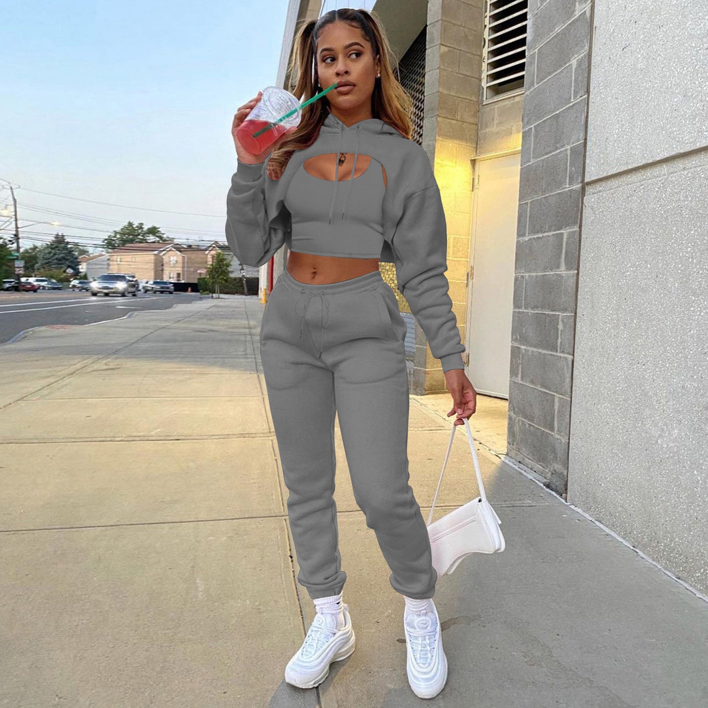 Damen Sportlicher Zweiteiler mit cropped Hoodie und bequemen Jogginghosen Stalluxe