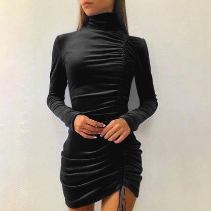 Damen elegantes Samt-Minikleid mit hohem Kragen und raffiniertem Raffungseffekt Stalluxe