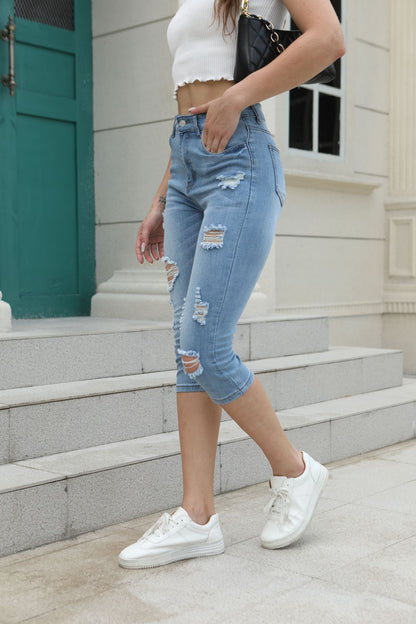 Damen Denim Caprihose mit distressed Details und hohem Bund Stalluxe