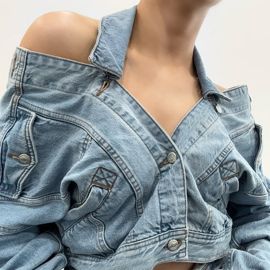 Damen Denim-Jacke mit lässigem Schnitt und modischen Destroyed-Details Stalluxe